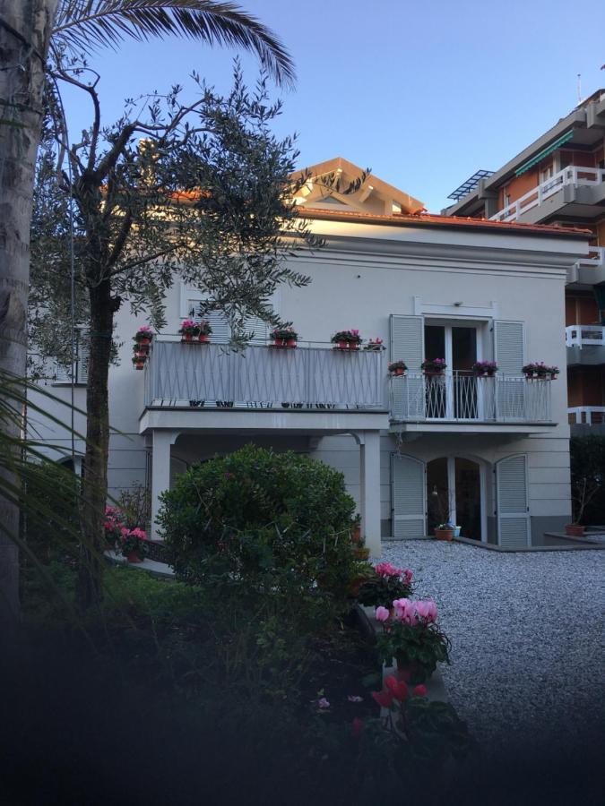 Guesthouse Villa Jung Bordighera Exterior photo